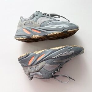 Yeezy boost 700 inertia